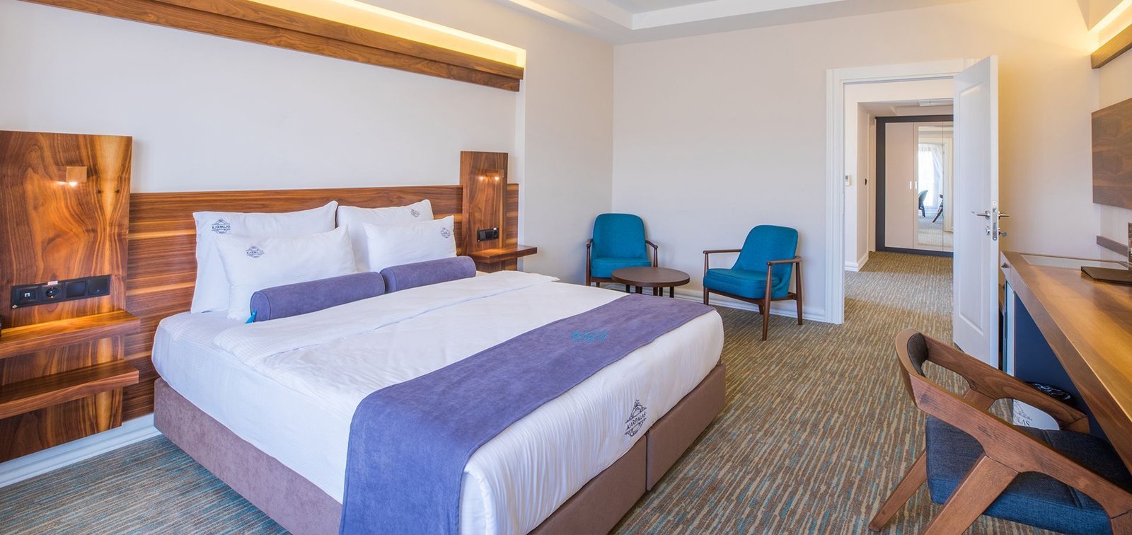 Executive Suit Room
