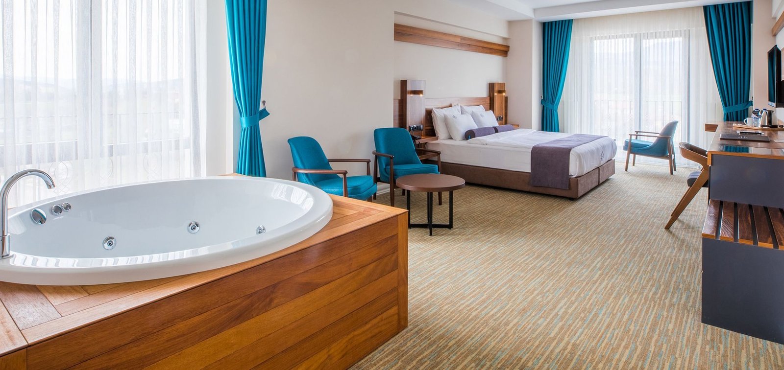Royal Suit Room
